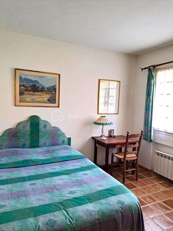 Maison à SAINT-BAUZILLE-DE-MONTMEL