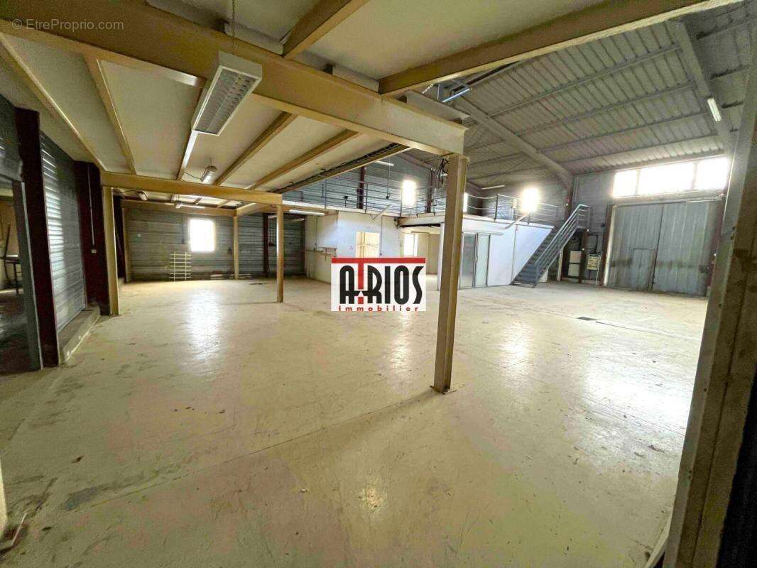 Commerce à LA FARLEDE