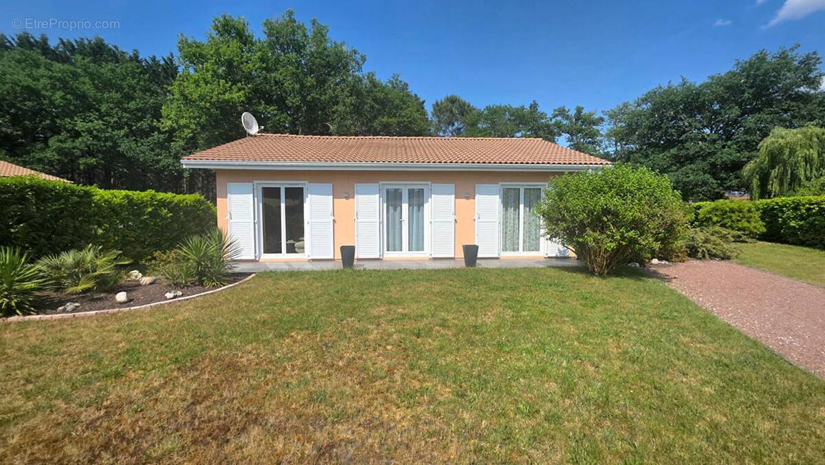 Maison à LANTON