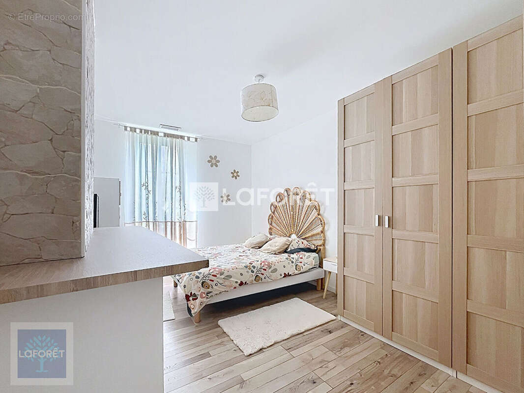 Maison de plain-pied avec studio indépendant et jardin - photo 12