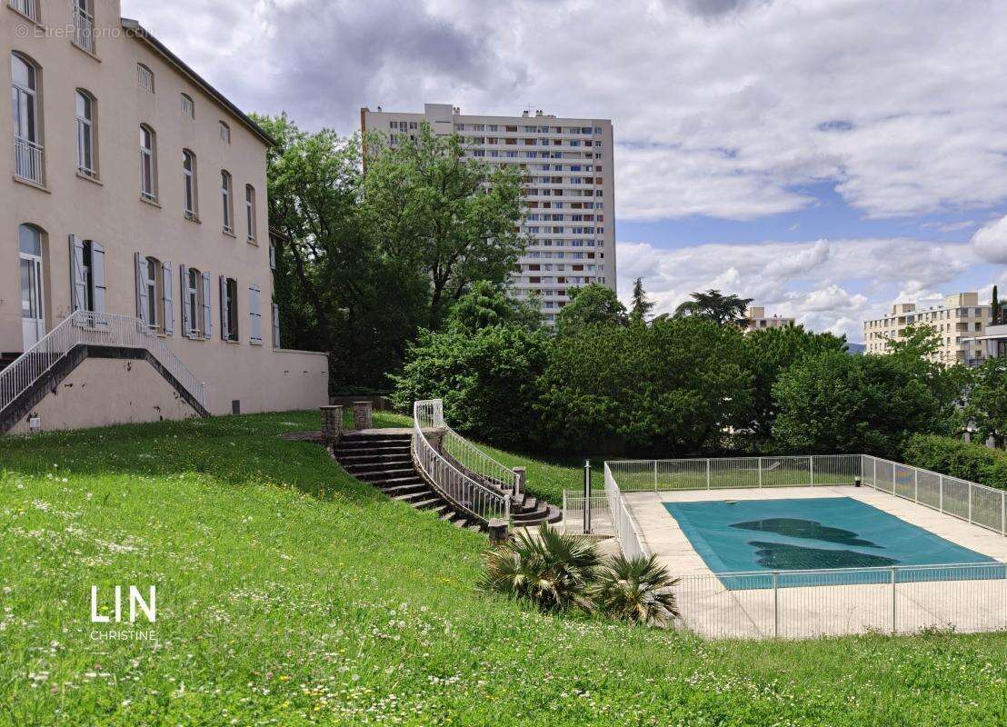 Appartement à LYON-5E