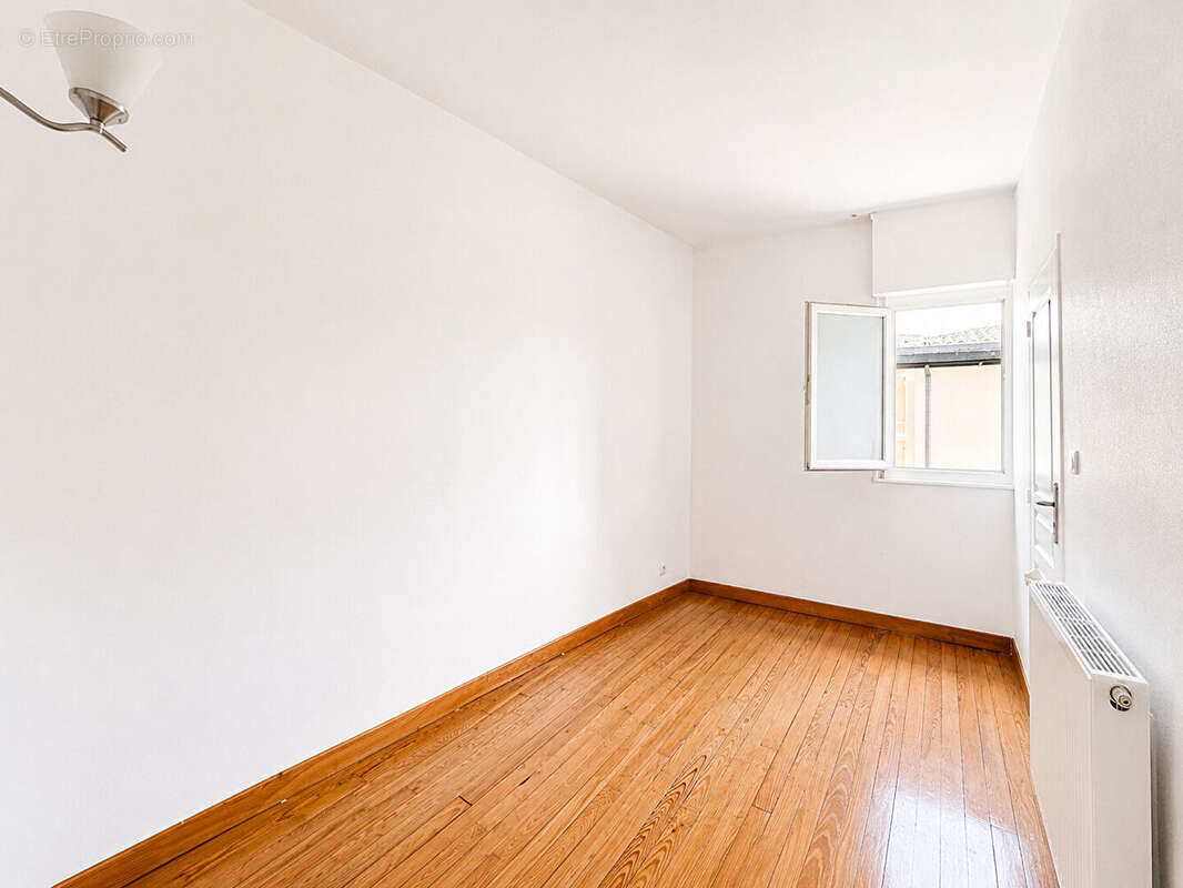 TOULOUSE - Jean Jaurès / Place Belfort - Lumineux T2 de 46.51 m² avec ascenseur et cave - photo 9