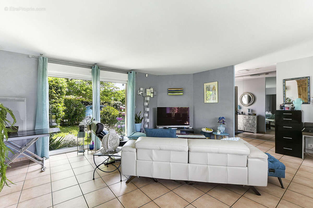 Maison T5 de plain-pied + piscine - Labastide-Saint-Sernin - photo 5