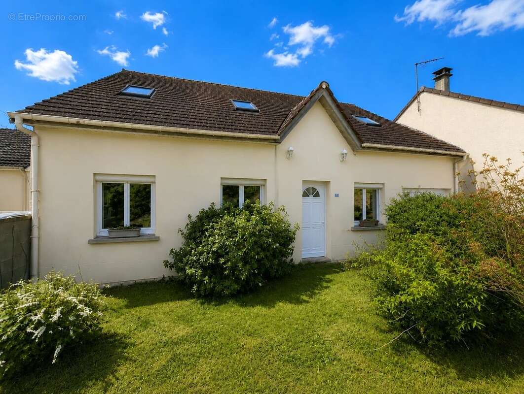 Maison à COULOMMIERS