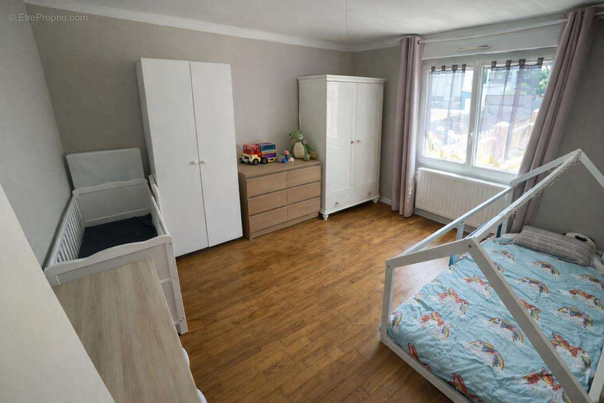 Maison à BAINS-SUR-OUST