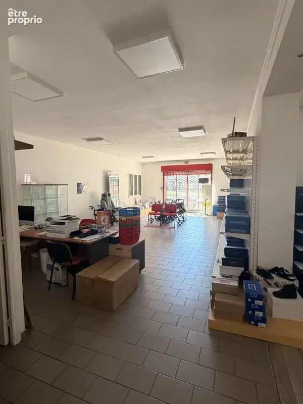 Commerce 270 m² à Craponne  - photo 4