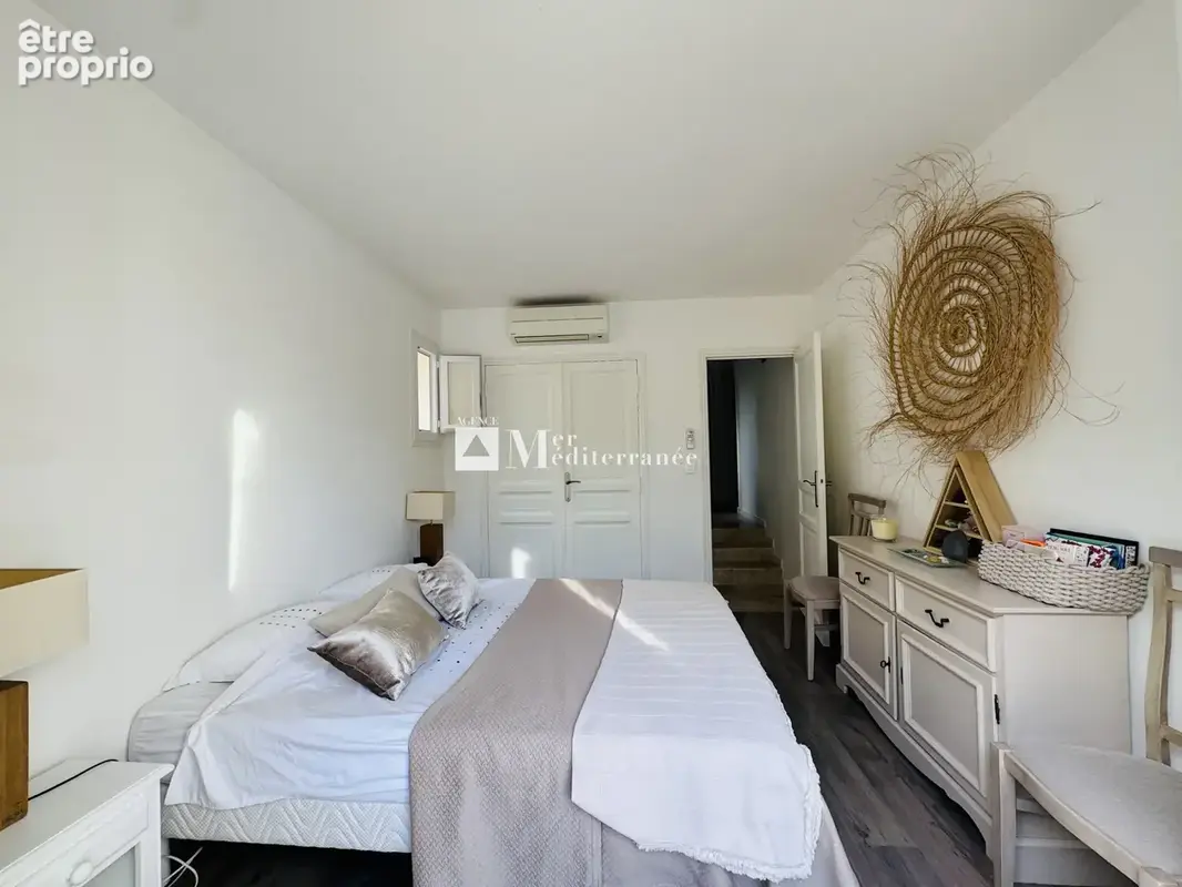 EN EXCLUSIVITÉ - Aux Issambres : Villa rénovée avec piscine, proche de la plage - Possibilité d’agrandissement - photo 16