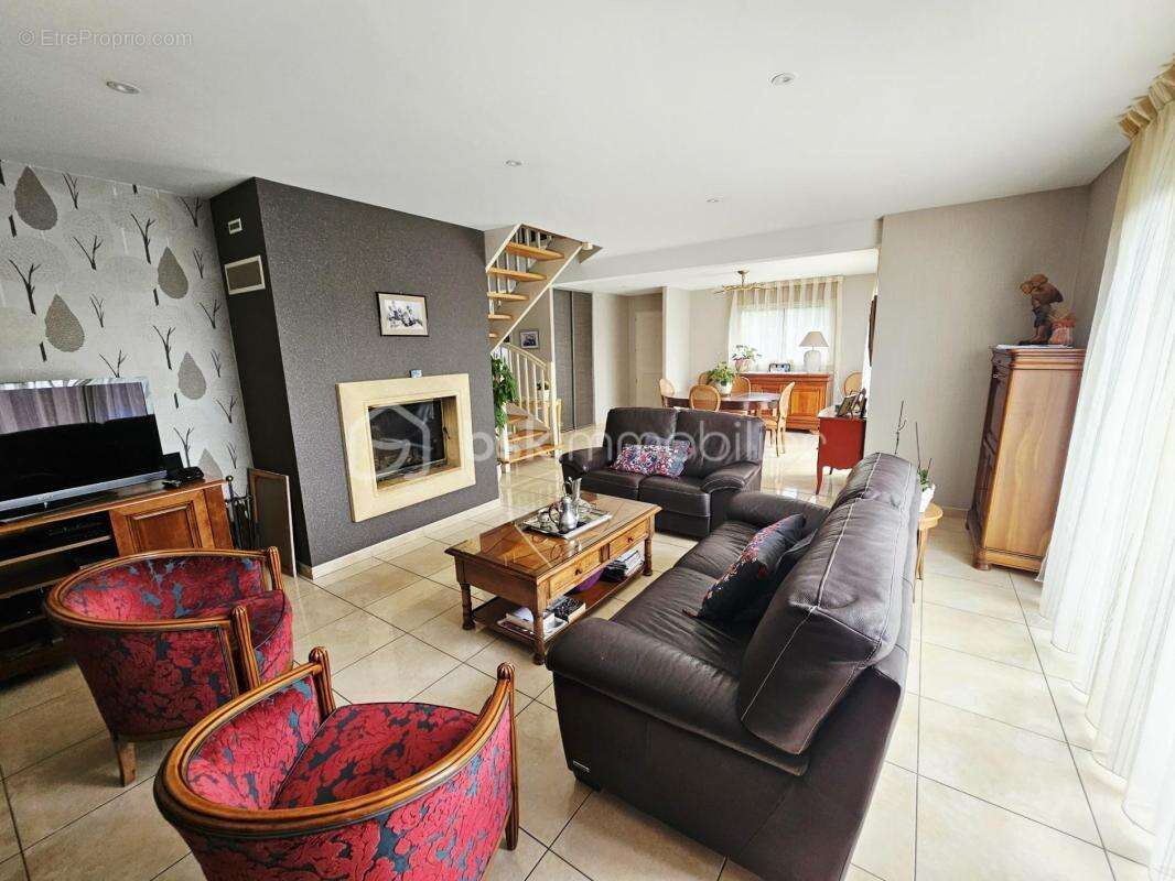 Maison à CHARTRES-DE-BRETAGNE