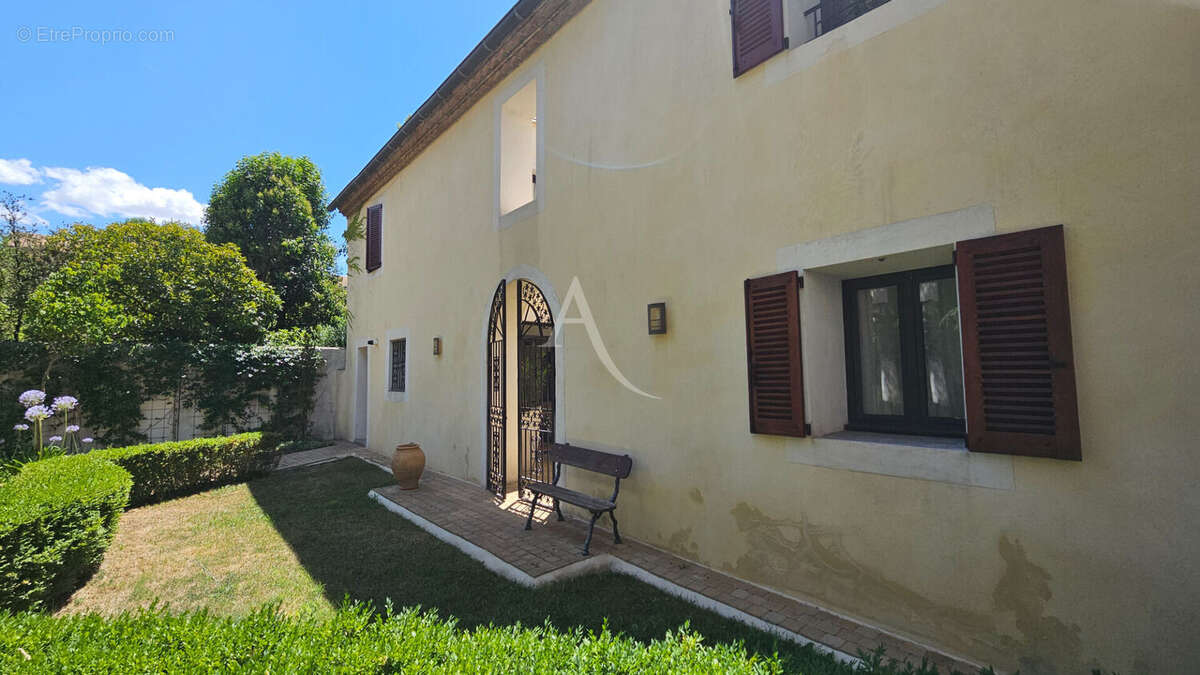 Maison à NIMES