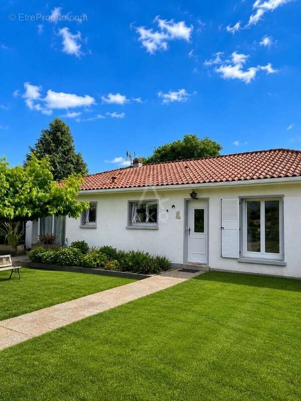 Maison t4 garage - photo 2
