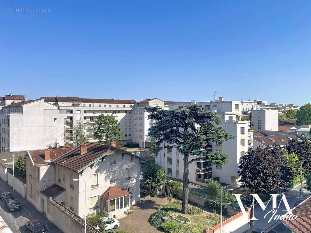 Appartement à LYON-8E