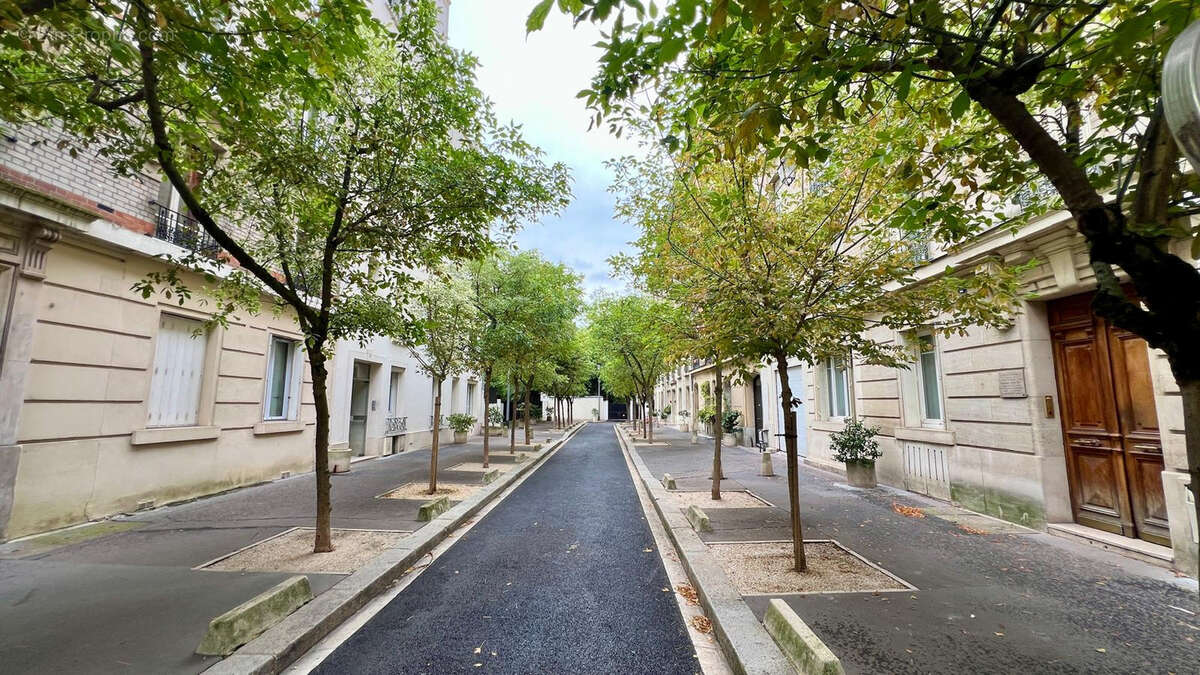 Appartement à LEVALLOIS-PERRET