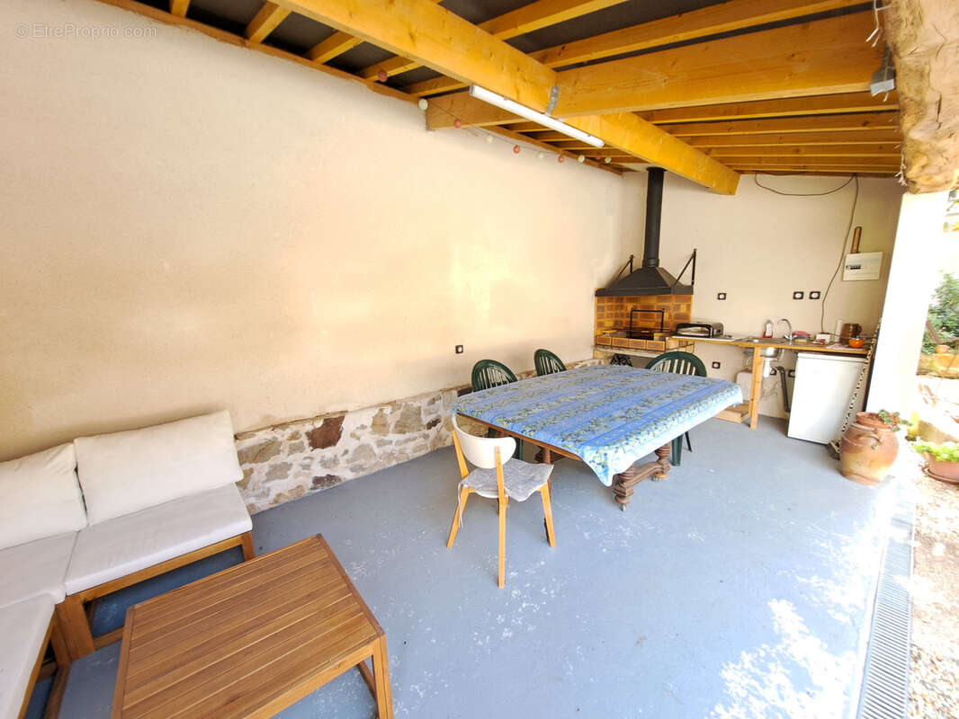 Maison à PONT-SUR-YONNE