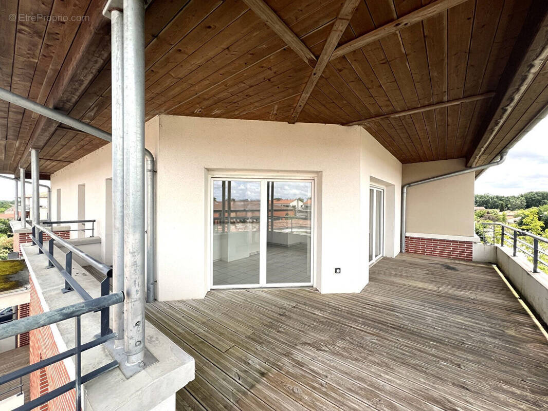 Appartement à MONDONVILLE