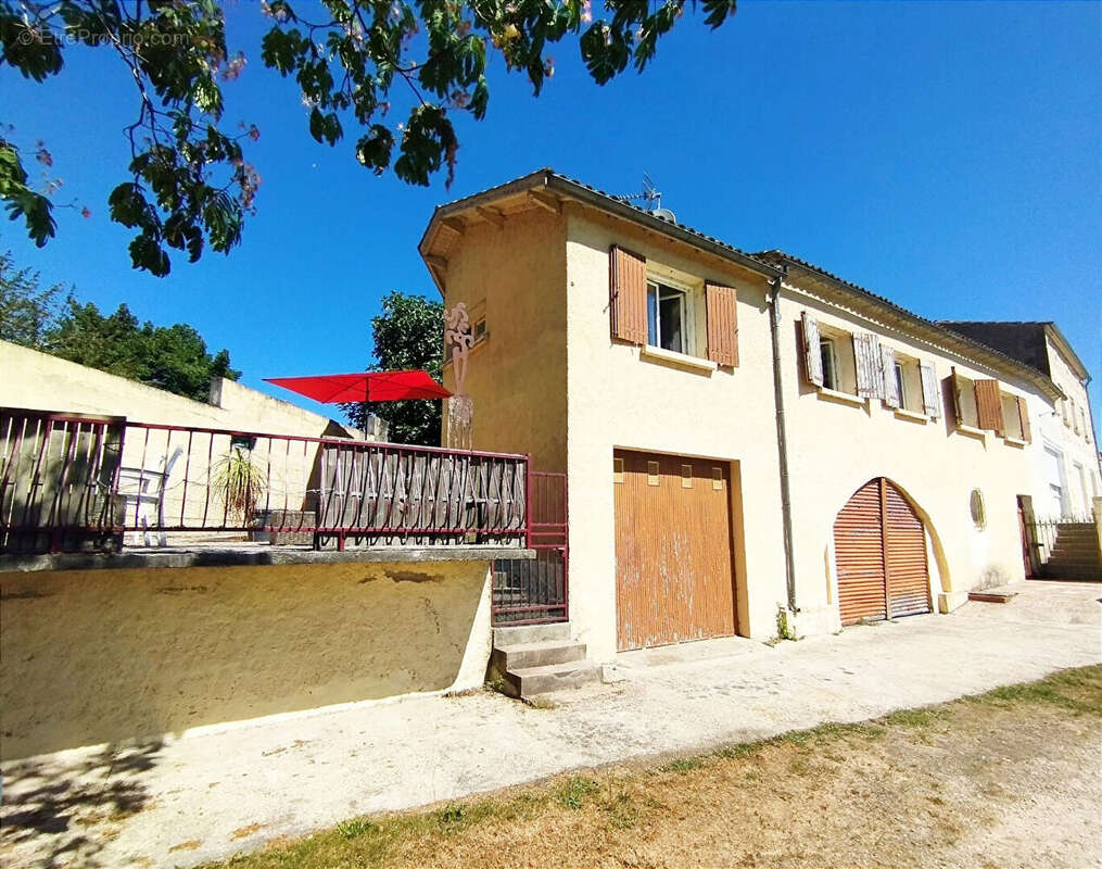 Maison à PORT-SAINTE-FOY-ET-PONCHAPT