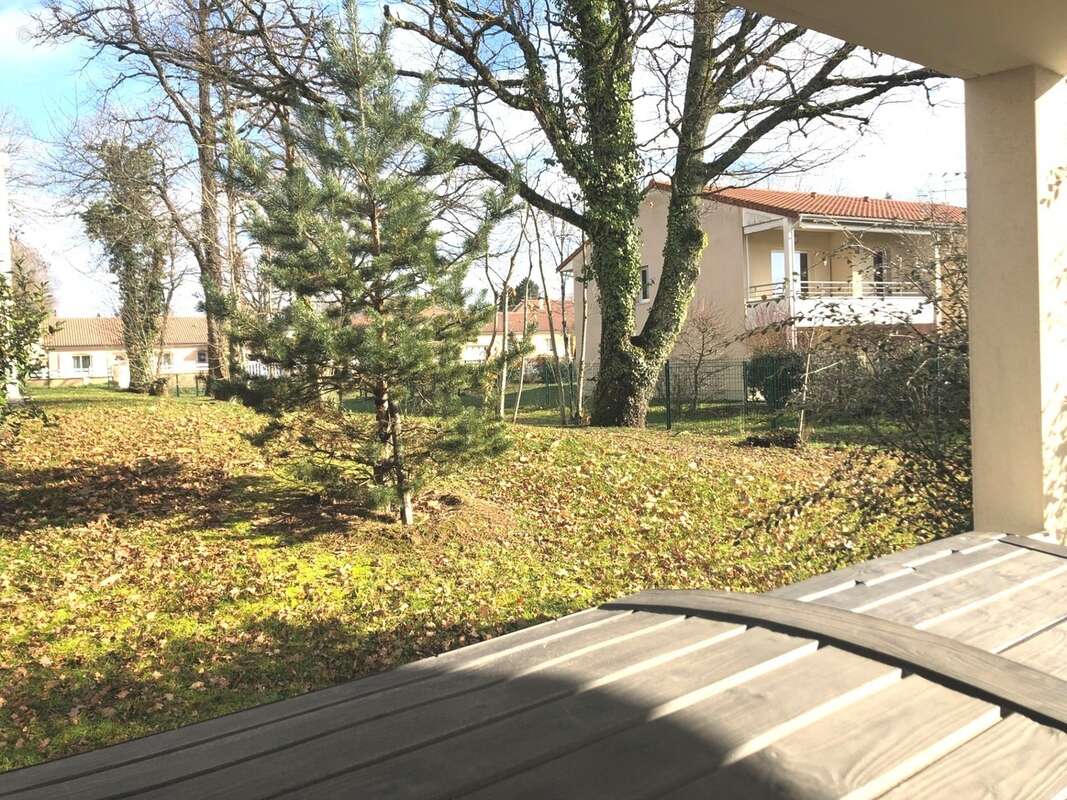 Appartement à COUZEIX