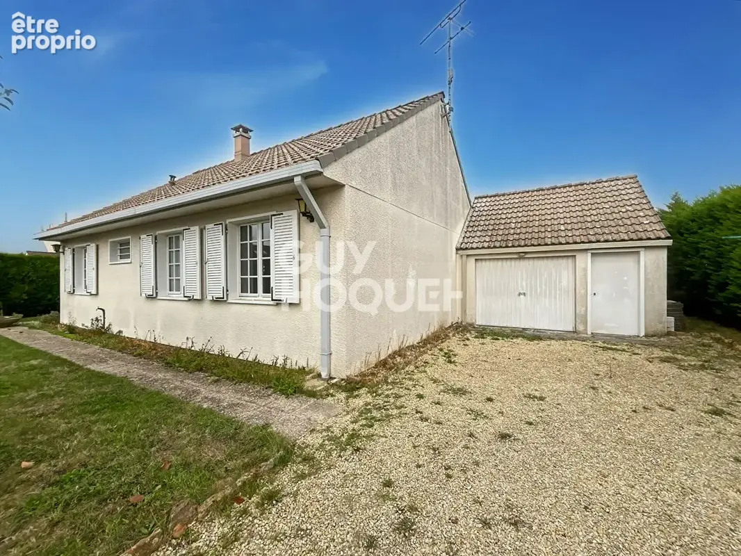 Maison à FONTENAY-TRESIGNY