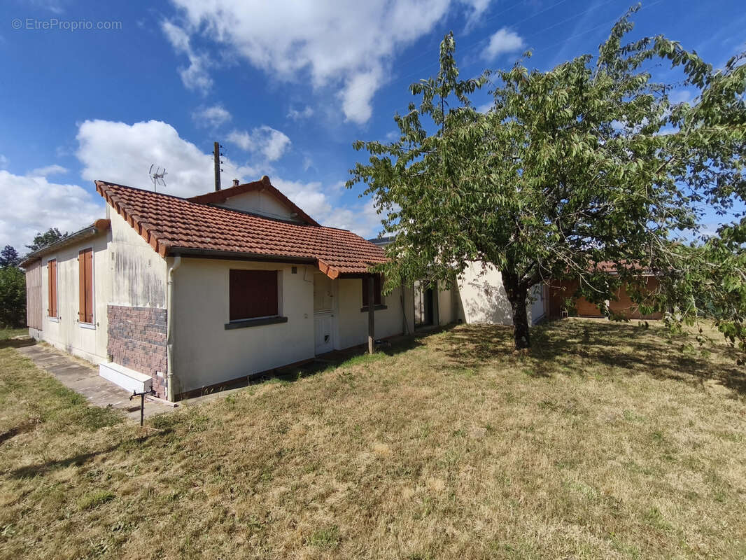 Maison à LA SUZE-SUR-SARTHE