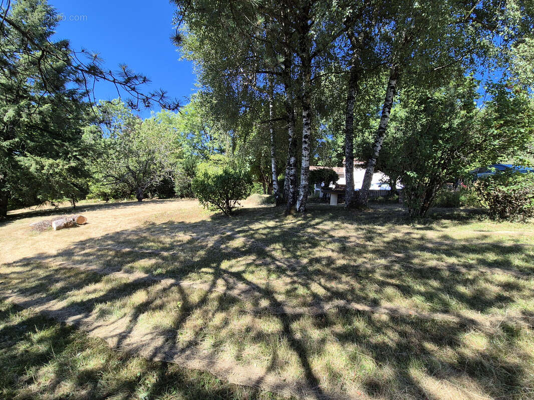 Maison à GIOU-DE-MAMOU