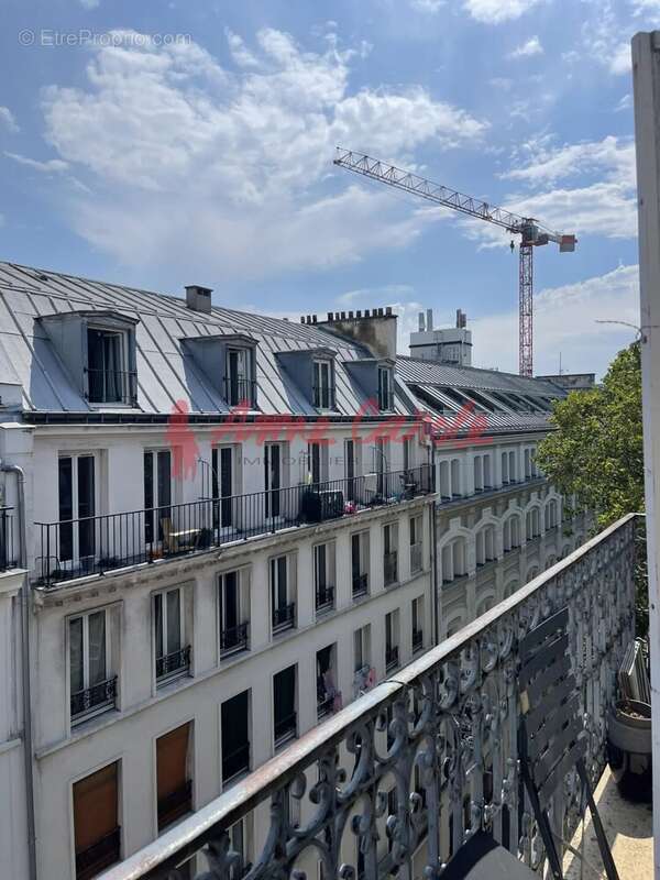 Appartement à PARIS-11E