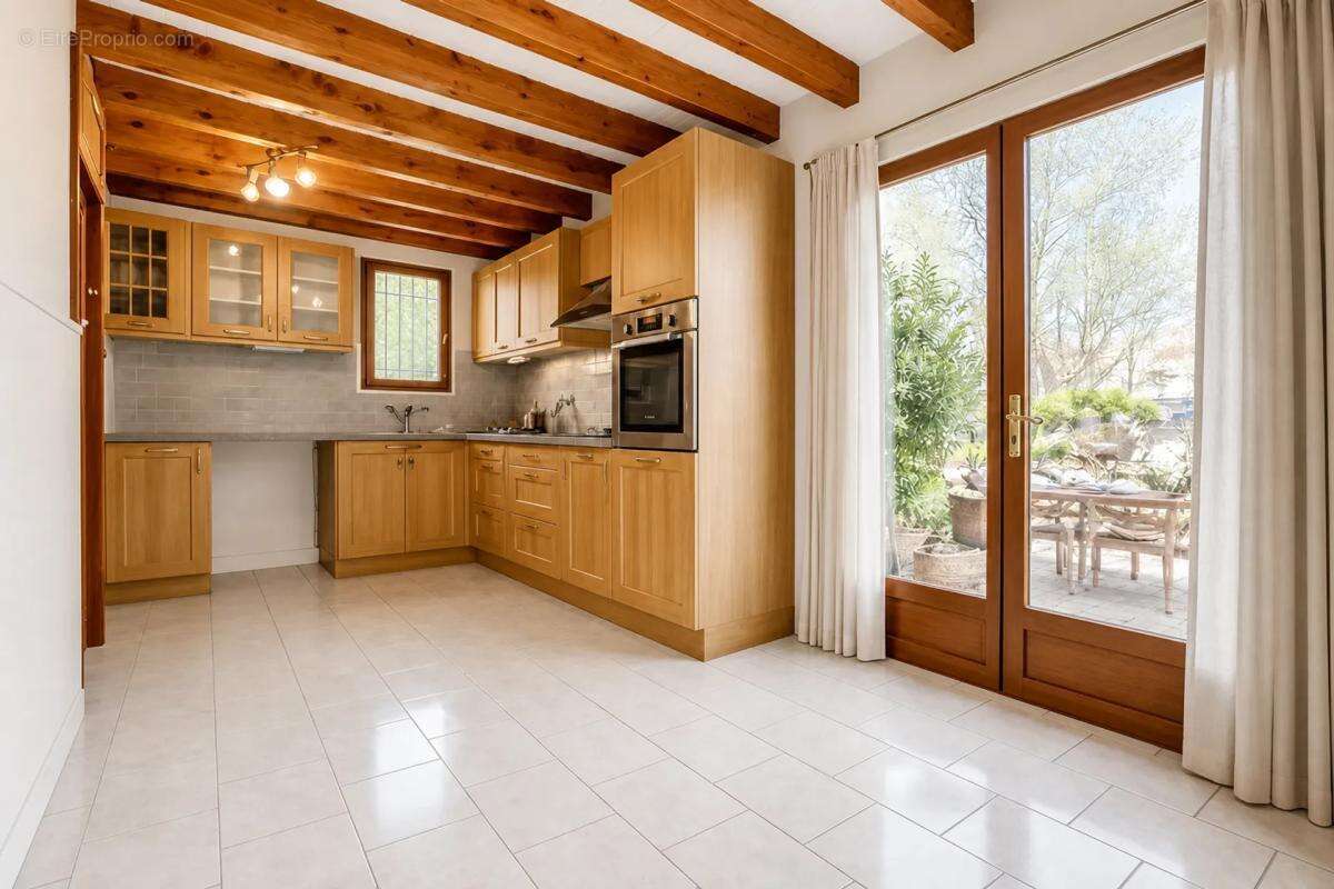 Maison familiale avec jardin à Vitry-le-François - photo 3