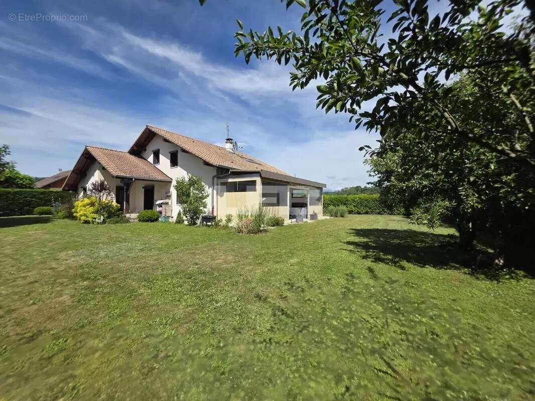 Belle maison 153,5 m² sur Terrain plat 1251 m² - photo 3