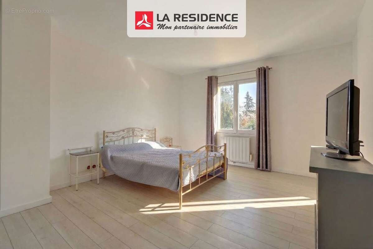 Maison 132 m² à Beauchamp  - photo 8