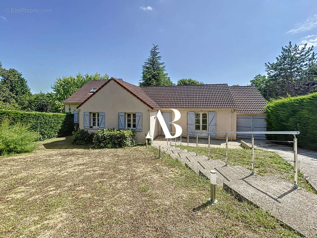 Maison à DONNEMARIE-DONTILLY