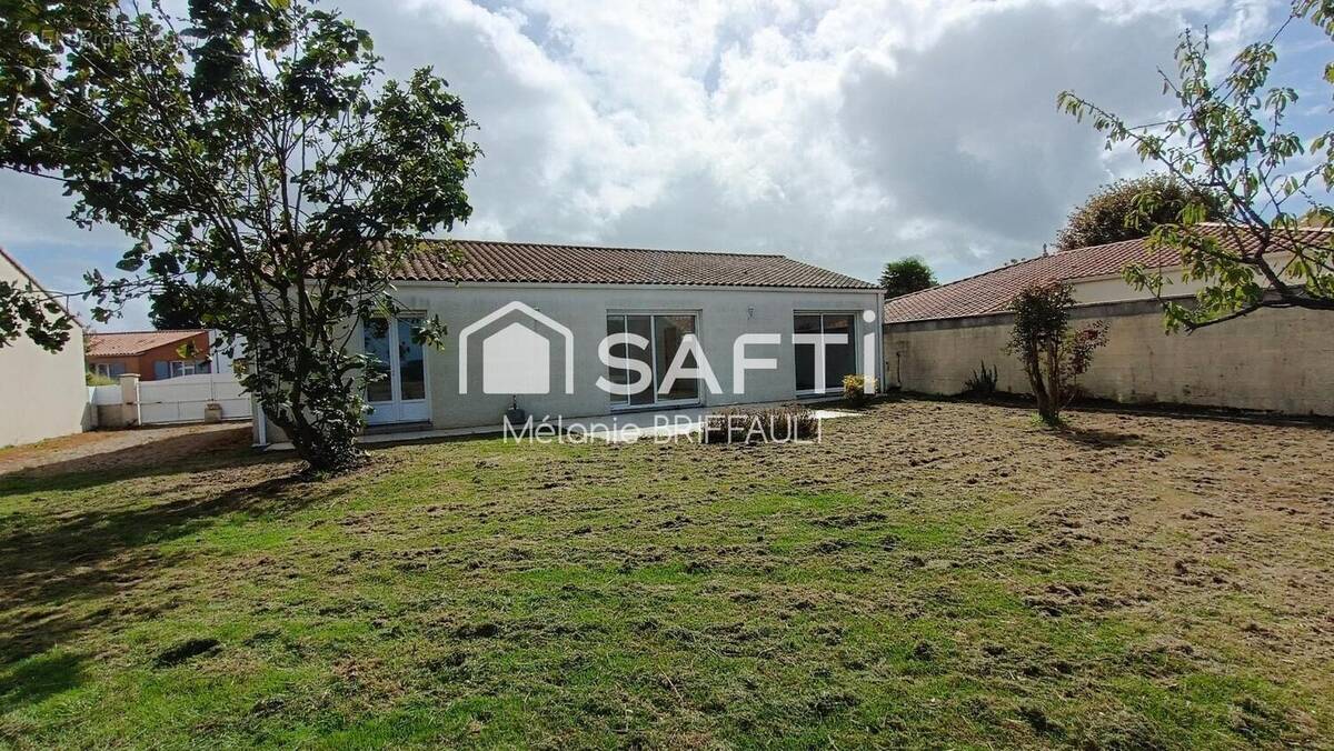 Photo 1 - Maison à SAINT-MATHURIN