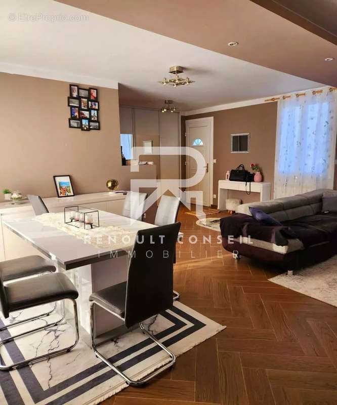 Maison à GRAND-COURONNE