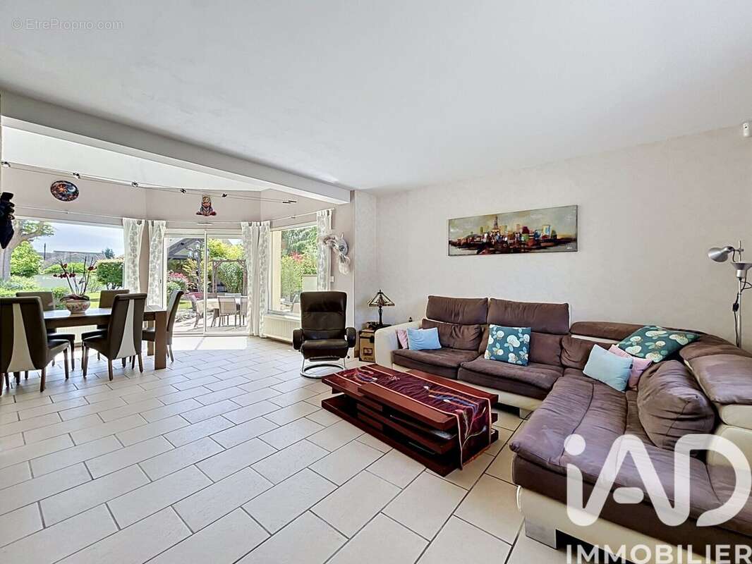 Maison 156 m² à Tournan-En-Brie  - photo 5