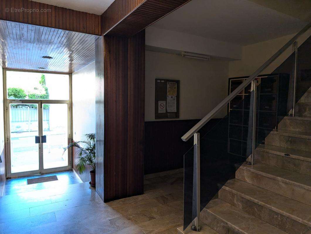 Appartement à MARSEILLE-8E