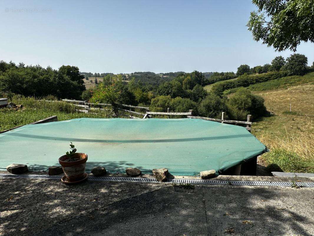 Maison à VICQ-SUR-BREUILH