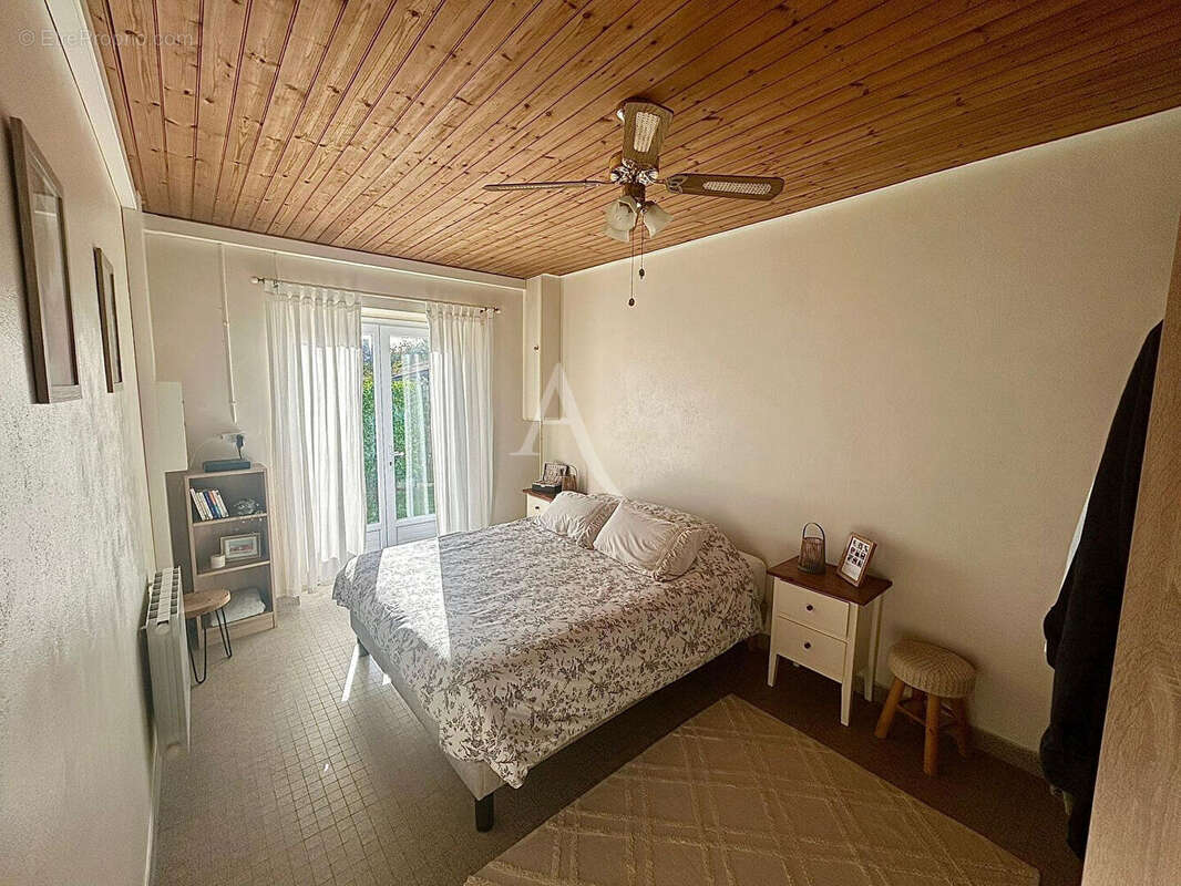 Maison à LA CHAPELLE-HERMIER