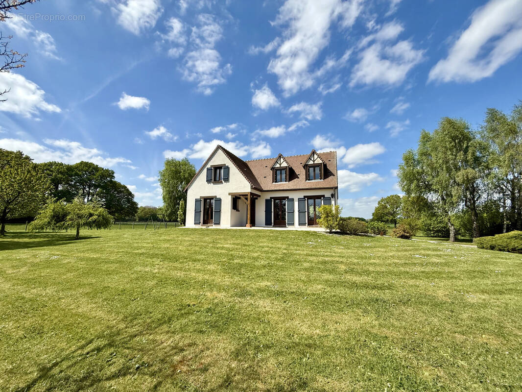 Maison à LONGNY-AU-PERCHE