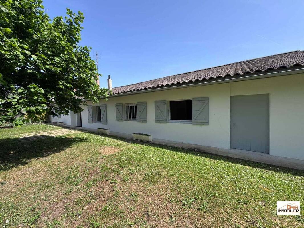 Maison à LAGORCE
