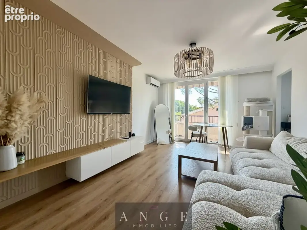 Appartement t4 - 70m2 - balcon - garage - cave - quartier claret / hôpital saint anne - photo 4