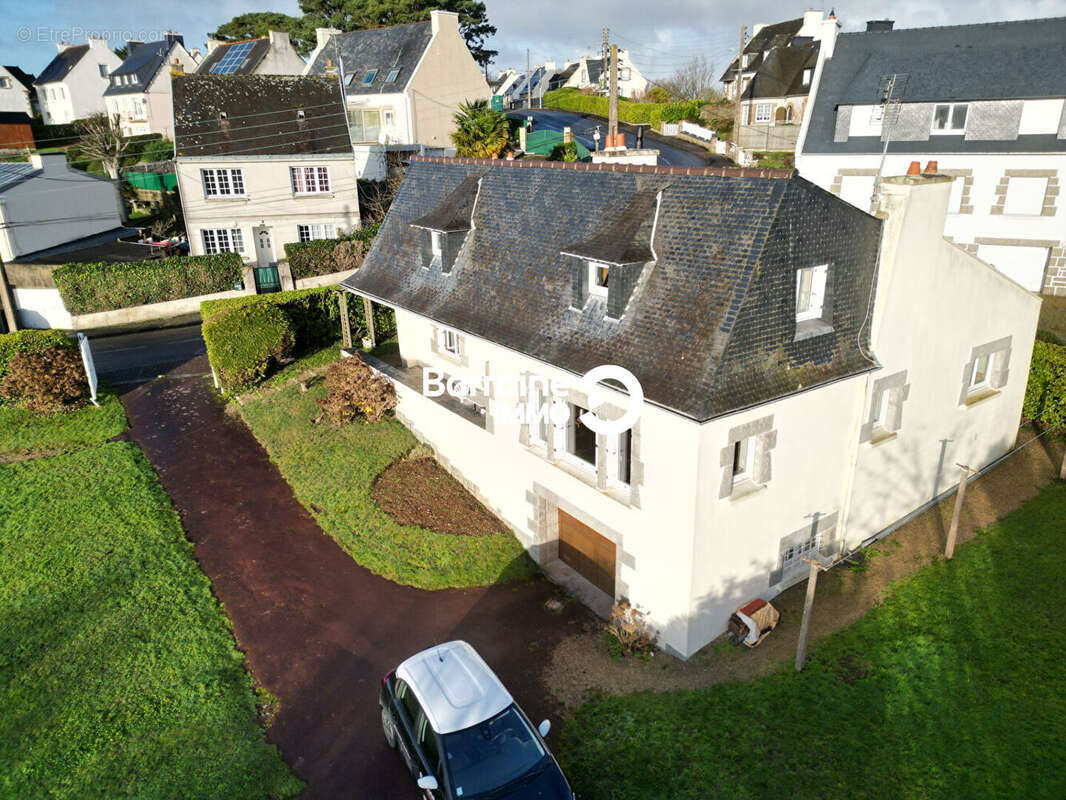 Maison à SAINT-MARTIN-DES-CHAMPS