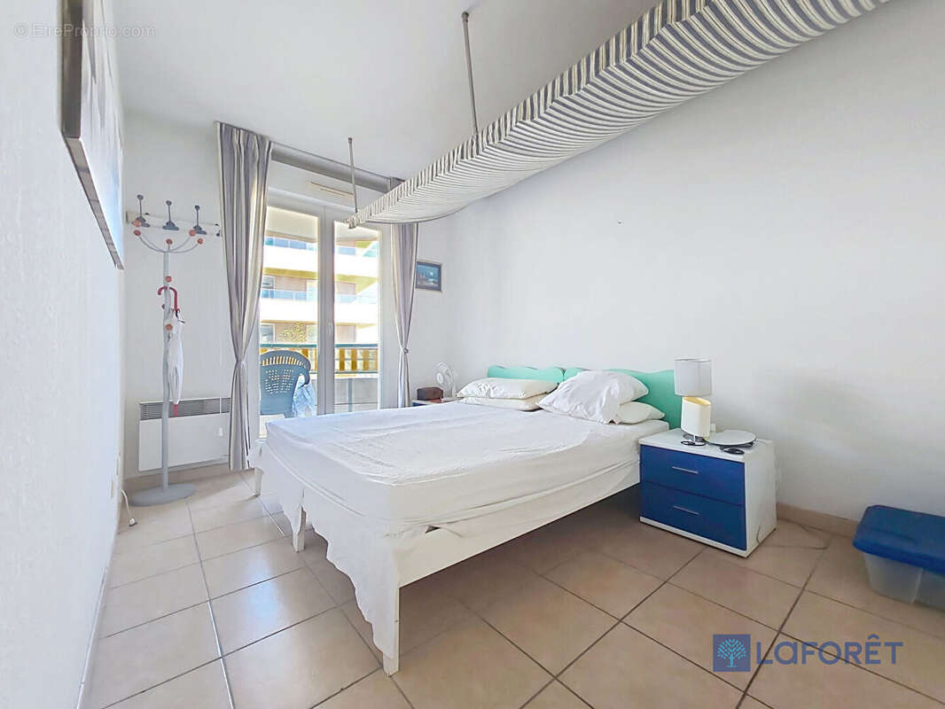 Appartement à VILLENEUVE-LOUBET