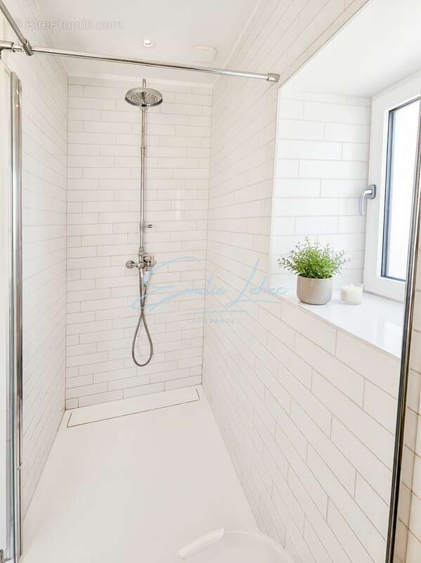 Melgven – Propriété de caractère de 197 m² avec dépendances en pierre sur plus de 8 600 m² de terrain - photo 14