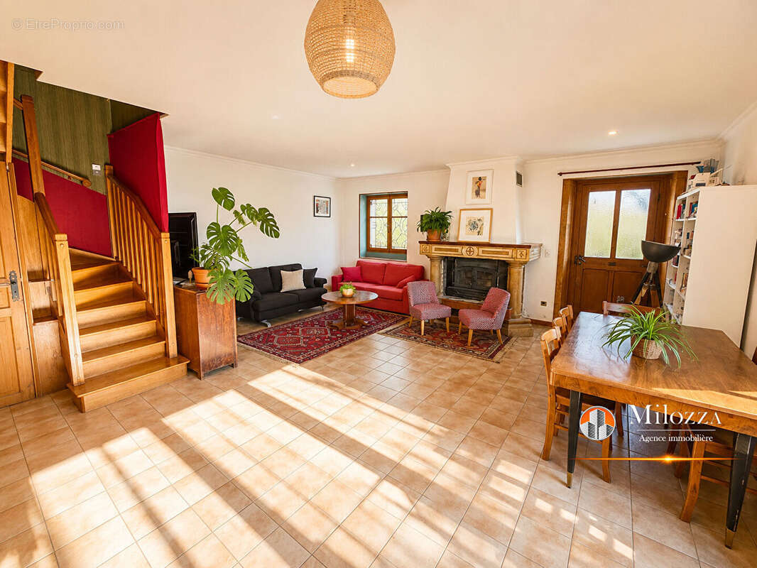 Maison à CHAMAGNIEU