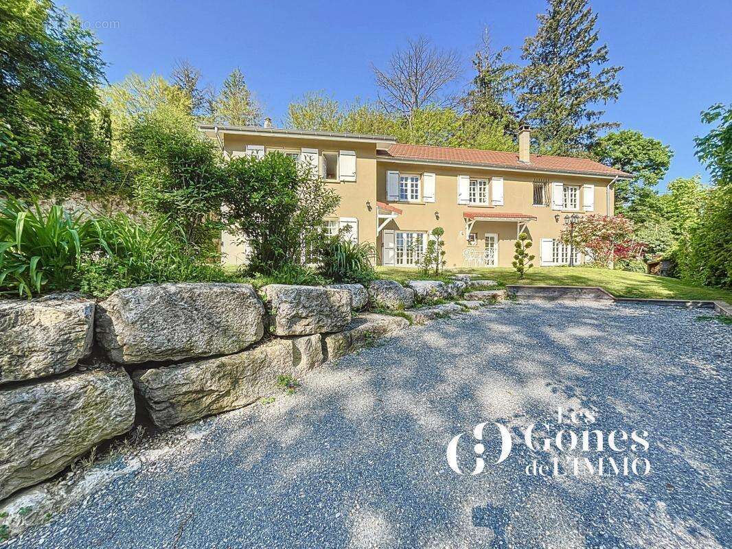 Maison à FRANCHEVILLE