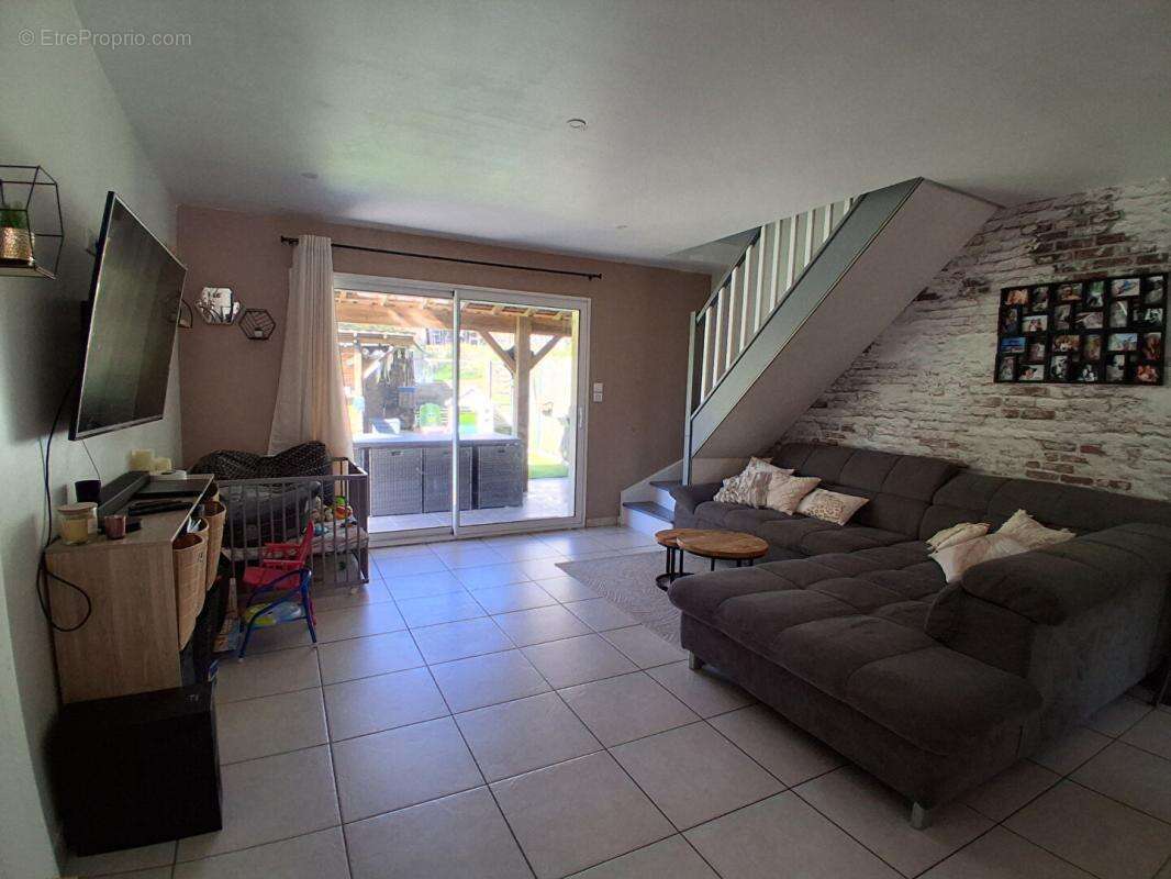 Maison à BELIN-BELIET