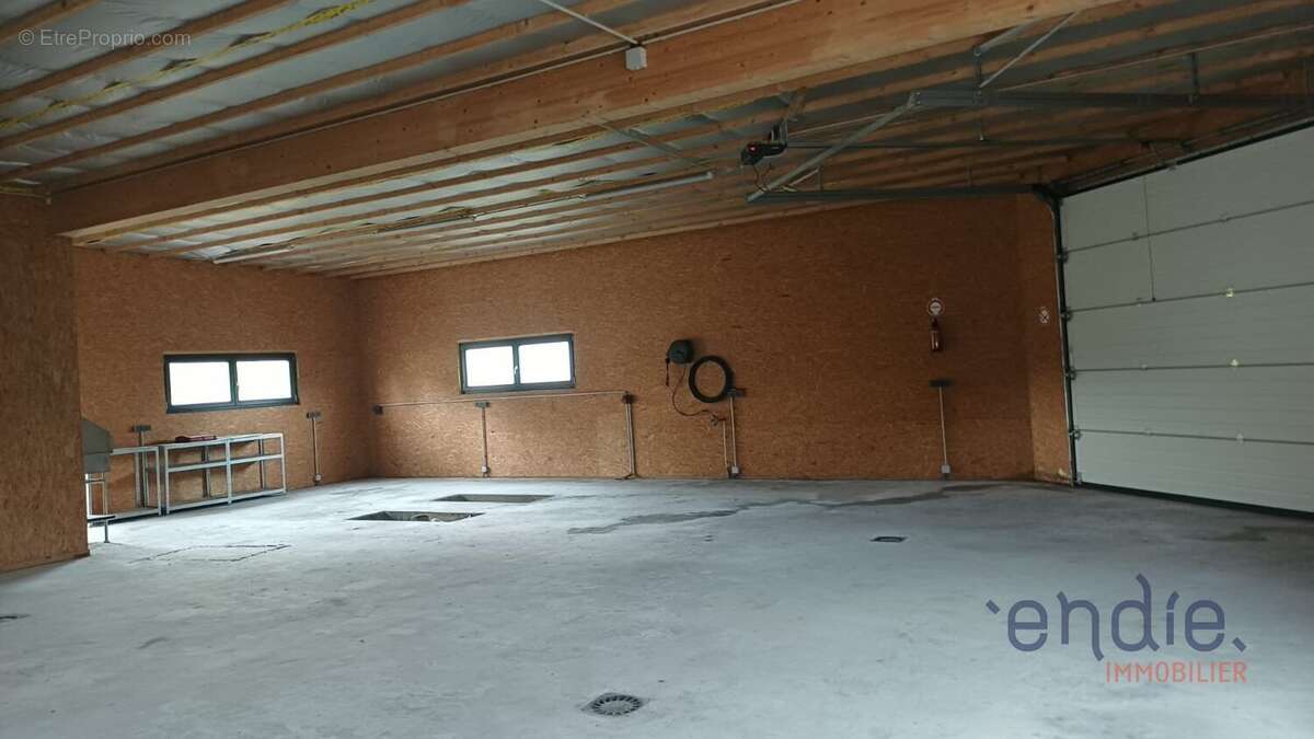 Maison de caractère avec dépendance de 150 m²  Terrain de 27,26 ares - photo 12