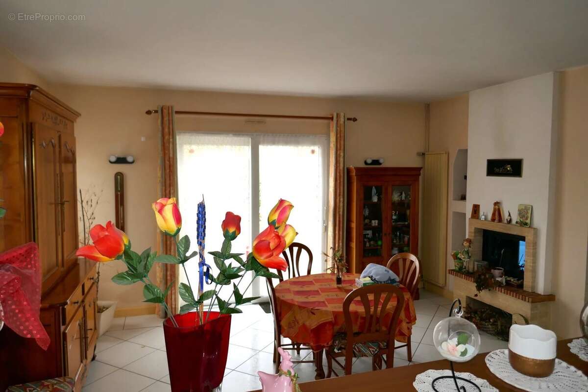 Maison à BEAUFORT-EN-VALLEE