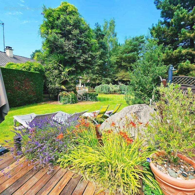 Maison à SAINTE-GAUBURGE-SAINTE-COLOMBE