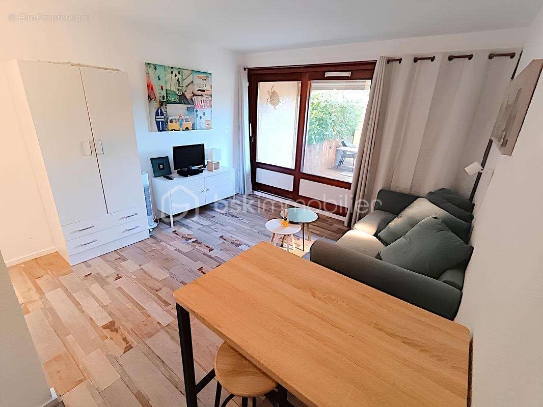 Appartement à SIX-FOURS-LES-PLAGES