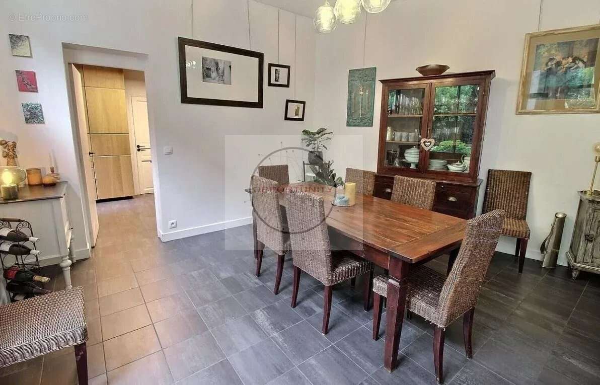Maison 153 m² à Montreuil  - photo 6