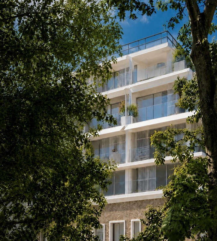 4 Pièces - Traversant - 108 m2  - Loggia - étage Elevé - ASC - photo 2