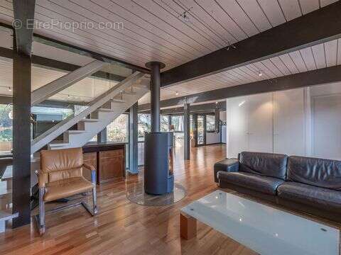 Maison à CHENS-SUR-LEMAN